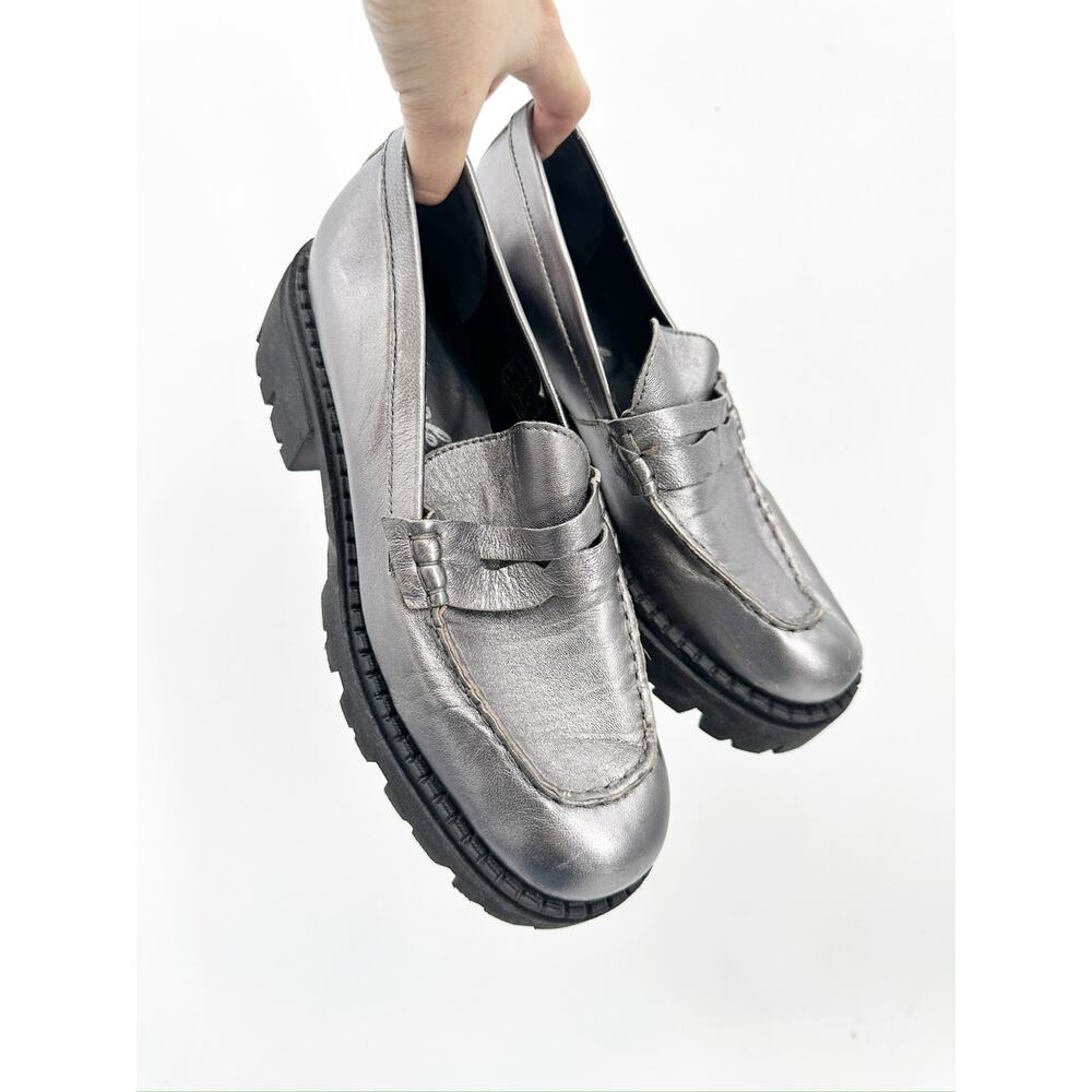 Free People Lyra Pewter Silver Lug Sole Leather Loafers Size 38 FLAW‎ - Picture 2 of 7